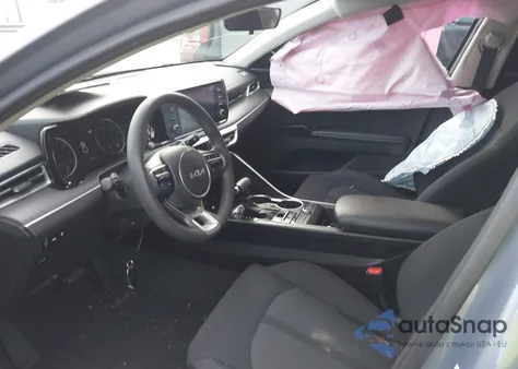 2022 Kia K5 Lxs z USA, uszkodzony, nr VIN 5XXG14J28NG120928